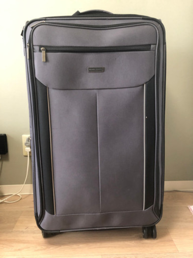 スーツケース