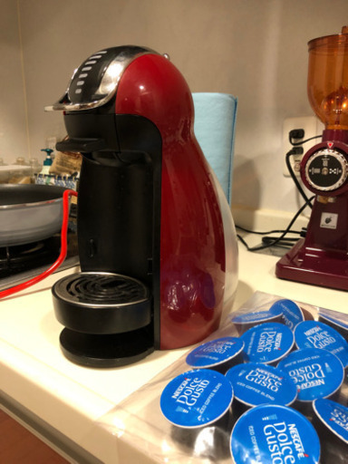 カプセル式コーヒーメーカー　ネスカフェ　ドルチェグスト