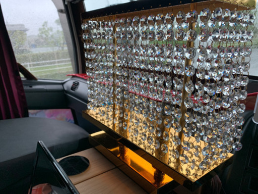 トラックシャンデリア