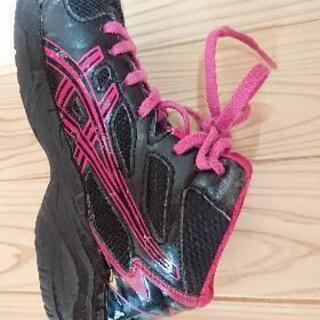 asics バスケットシューズ 22.5センチの画像