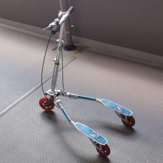 【完売】3輪 キックボード トライク スキー オフトレ