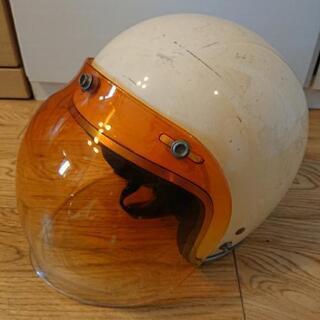 ヘルメットの画像