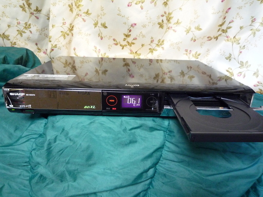 ◇取引終了 ブルーレイレコーダー シャープ-HDW70■たっぷり1ＴB＆2チューナー　DVDテレビ地デジ