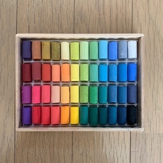 ゴンドラ ソフトパステル 48色お譲りします。の画像