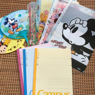 クリアファイル、うちわ、ノート
