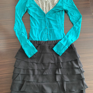 アクータ　Vネックカーディガンの画像