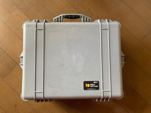 Pelican 1600 入れ物