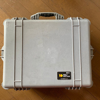 Pelican 1600 入れ物
