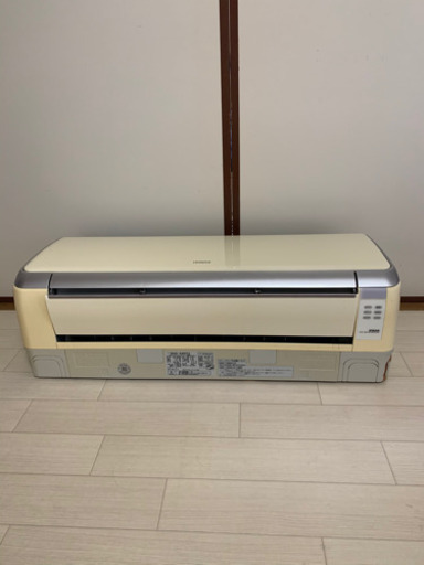 8/24で掲載終了します。HITACHI 14畳タイプ　RAS-S40Y2 200V イオンミストお掃除エアコン　14畳　白くまくん