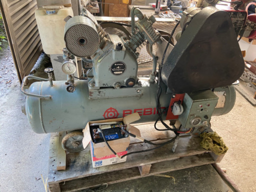 日立エンジンコンプレッサー中古品