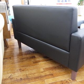 アーバン通商の2人掛けブラックソファのご紹介！有料配送あり