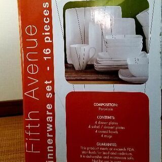 (値引きしました！)ディナーセット16pieces(-1枚)の画像