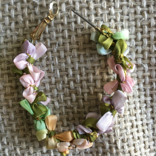 フラワーピアス