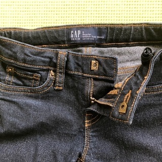 GAPの長ズボンの画像