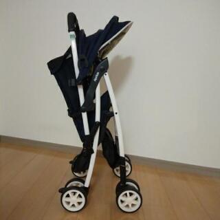 アップリカ　B型ベビーカー+ハンディ扇風機の画像