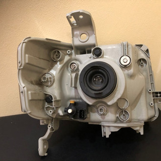 ホンダ NBOX  左純正ヘッドライトの画像