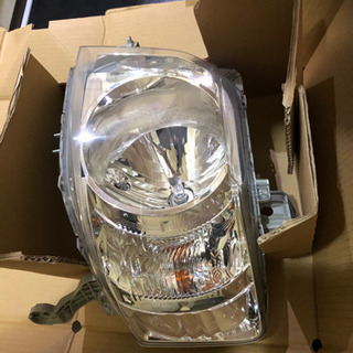 ホンダ NBOX  左純正ヘッドライトの画像