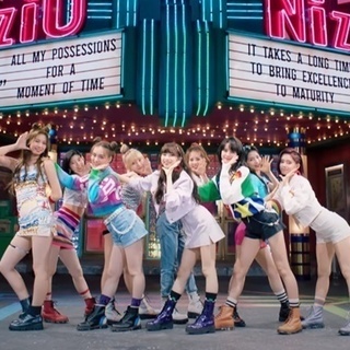 【KPOPダンス】　柏駅前、NHK講座、大人女子の笑顔いっぱいダ...