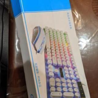 (取引中)試し打ちのみ✨ゲーミングキーボード＆マウスセットの画像