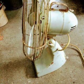 ナショナルの年代物扇風機の画像