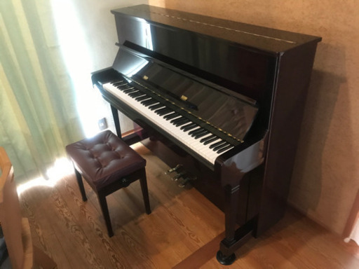 アップライトピアノ