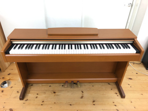 8-099  オルガン　ヤマハ　ARIUS   YDP-1602010年製