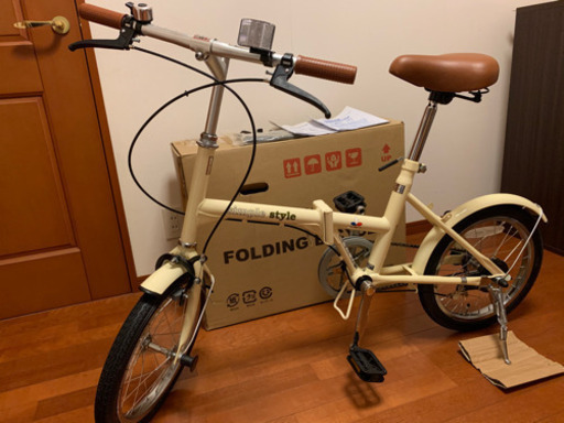 新品の折り畳み自転車　16インチ