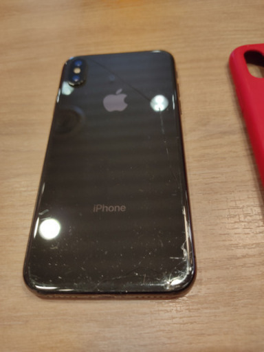 iPhone X 256GB au 割れありのため破格