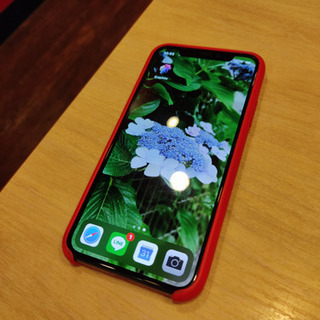 iPhone X 256GB au 割れありのため破格