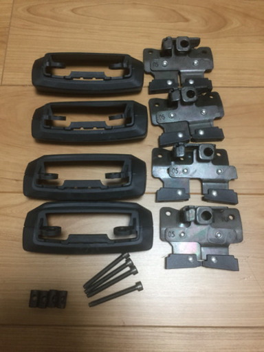 THULE スーリー ルーフキャリア 1台分セット
