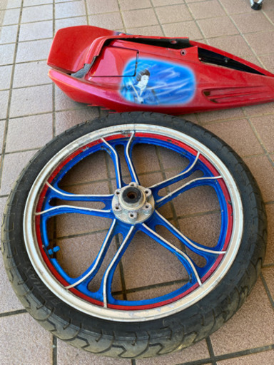 xj前ホイール　v100サイドカバー