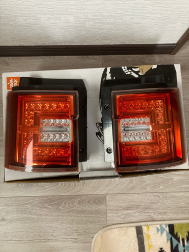 デリカD:5 龍鬼眼　LEDテールウインカーLED赤白クリスタル