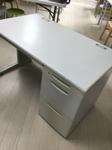 事務用デスク