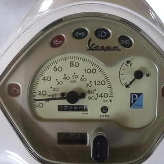 ベスパ　LX125ie  走行2300キロ　売りますの画像
