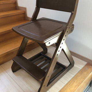高さ調整出来るイス