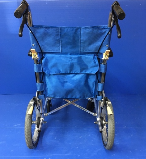 介助式車いす 超軽量　NAH-L7α ノーパンクタイヤ 車イス 車椅子 日進医療器 車椅子 軽量 介助式 NAH-L7α ノーパンク スーパー＋α