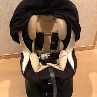 エールべべ360度回転チャイルドシート