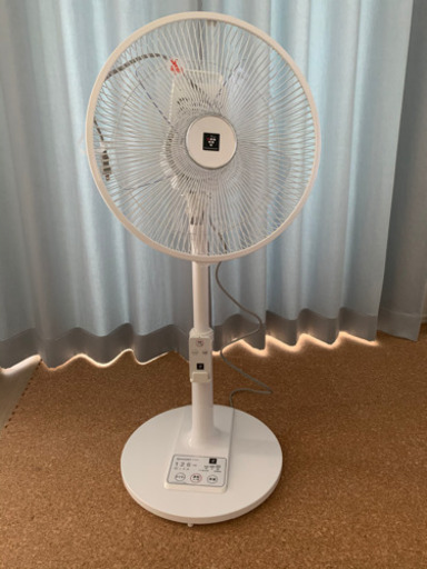 扇風機　SHARP プラズマクラスター付　白　リモコン付