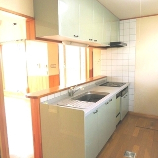 【無料】システムキッチン　幅255ｃｍ　　左シンク　右コンロ　吊...