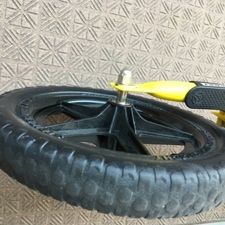 ストライダースポーツモデル　イエロー　中古の画像