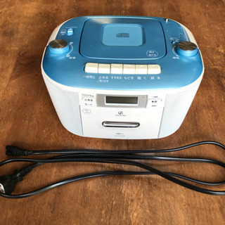 美品、CDラジカセです。