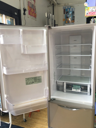 美品 2015年製 HITACHI 315L冷蔵庫 真空チルド ガラスドア タッチパネル R-S3200FVL 日立