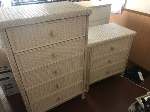 輸入家具　アジアン　北欧デザイン　チェスト　タンス