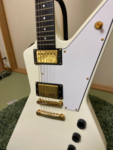 TOKAI エレキギター　エクスプローラータイプ