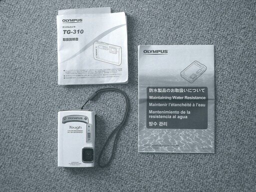 デジカメ　オリンパス　TG-310