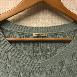 新品 ケーブルセーターの画像