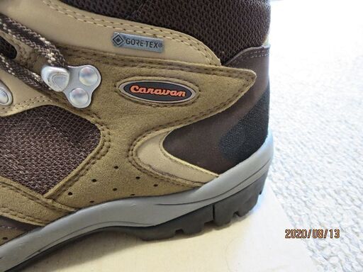登山靴　ブランド(Caravan )　GORE·TEX