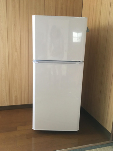冷蔵庫　Haier 2017 年　6000 円
