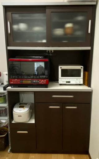 さらに値下げ！　食器棚　シックなブラウン