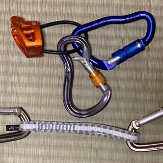 クライミング用カラビナ